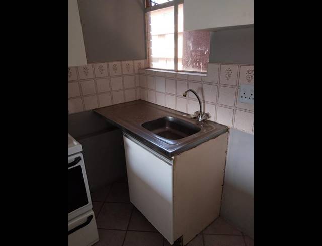 2 BEDROOM APARTMENT FOR SALE IN PRETORIA GARDENS
